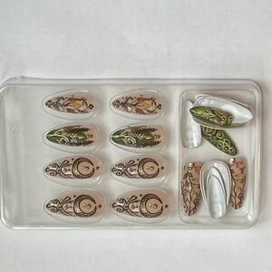 🌙 NEW! 24pc Celestial Moon & Mandala style Retro Press-On Nails